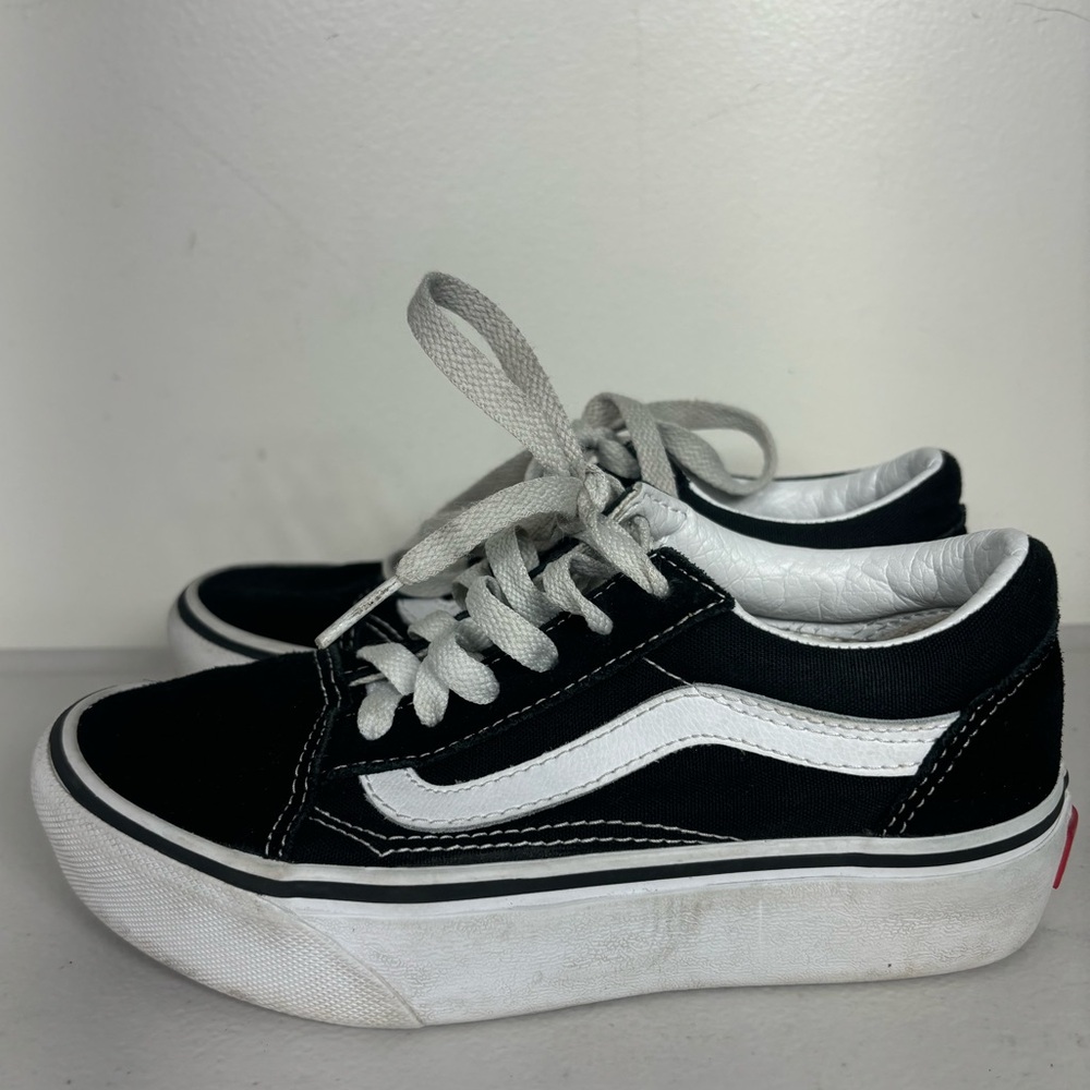 Vans off the wall Leather Canvas Suede Sneakers  Kids Size 1